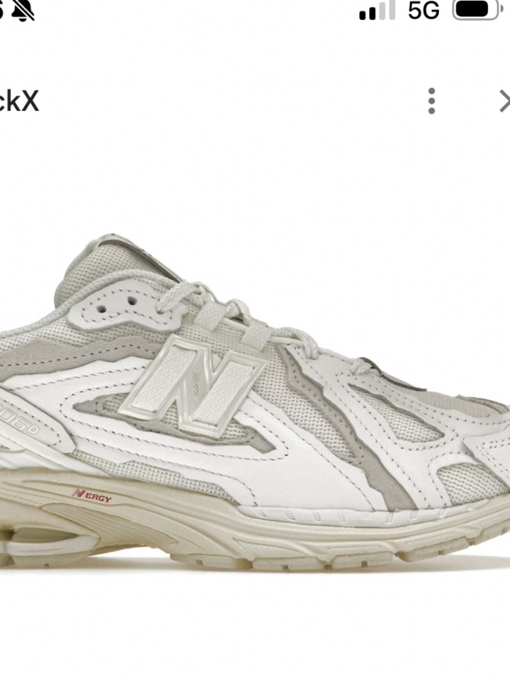 New Balance Women's White Cream Sneakers